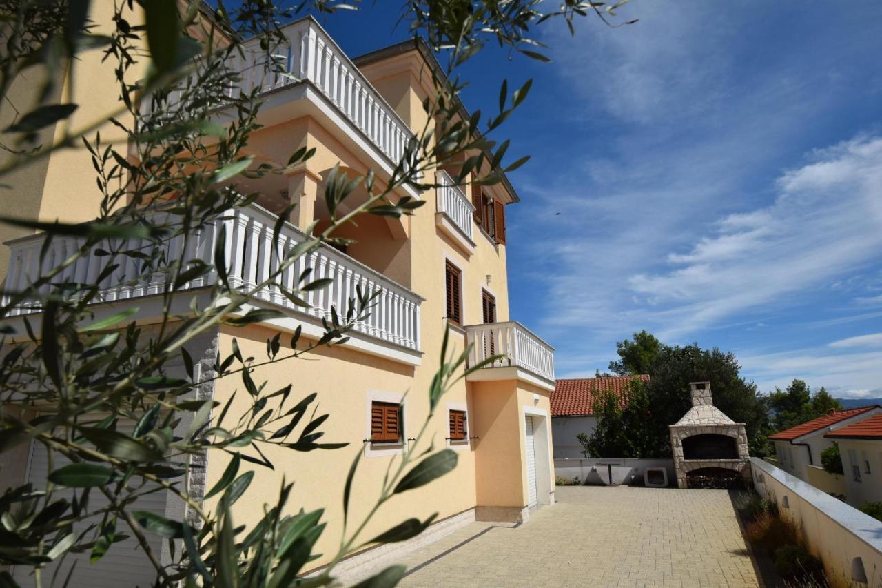 Apartment Baran Čižići Extérieur photo